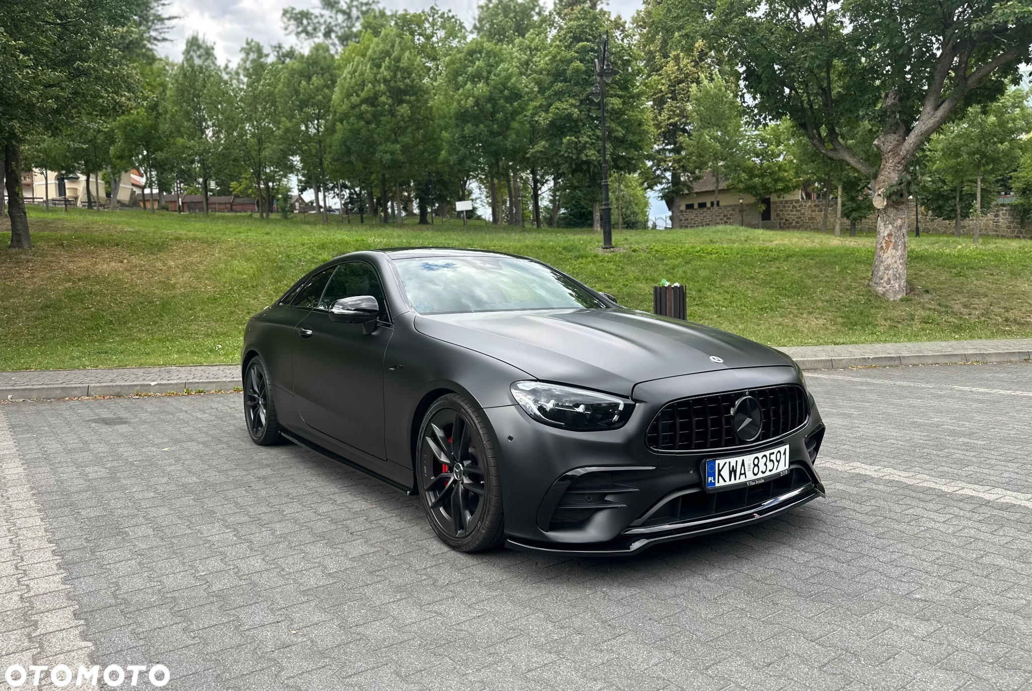 Mercedes-Benz Klasa E AMG 53 Coupe 4-Matic+ 9G-TRONIC - 3