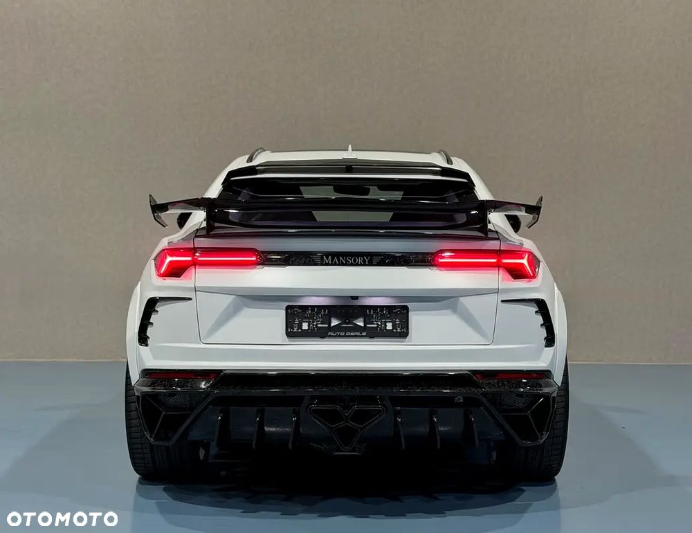 Lamborghini Urus - 4