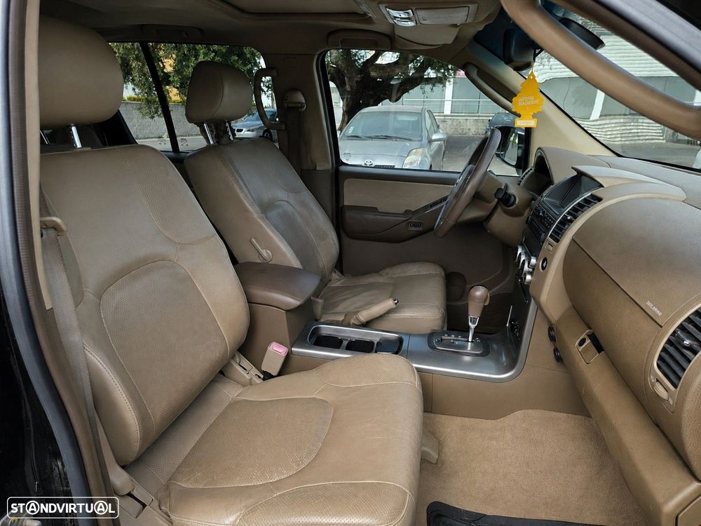 Nissan Pathfinder - 17