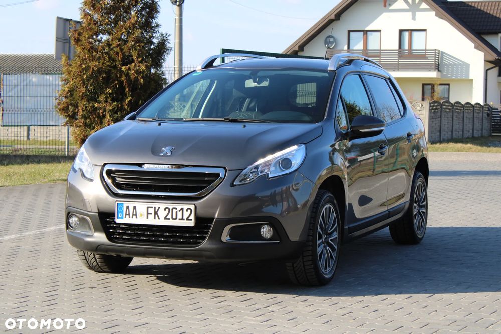 Peugeot 2008 1.2 VTi Allure - 1