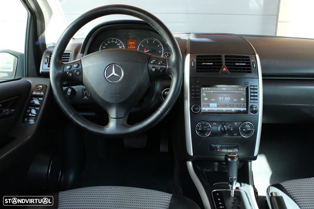 Mercedes-Benz A 150 Avantgarde Automatic - 17