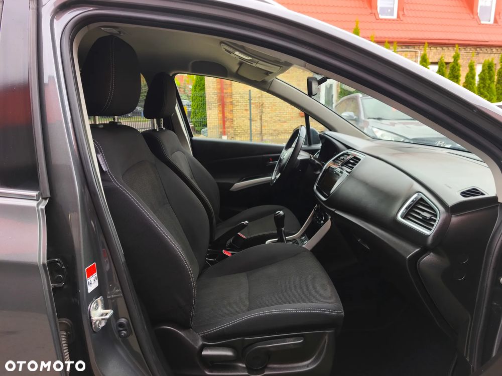 Suzuki SX4 S-Cross 1.0 T Premium - 7