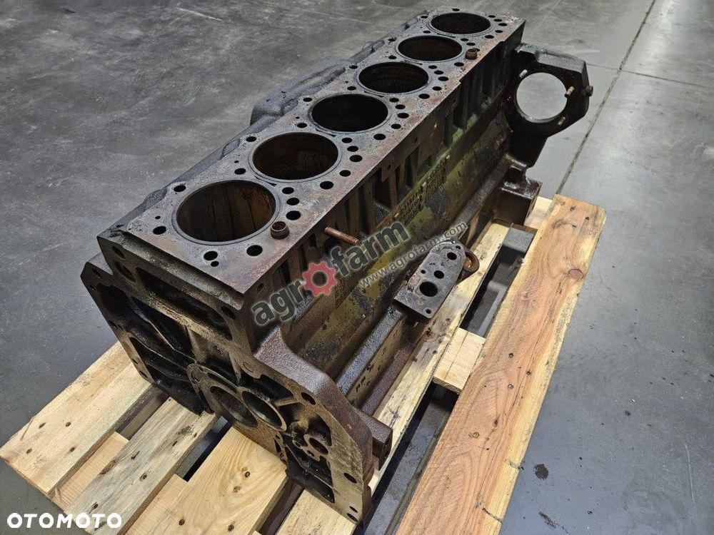 Blok silnika John Deere 8320, 8420, 8320, 8220 - 3