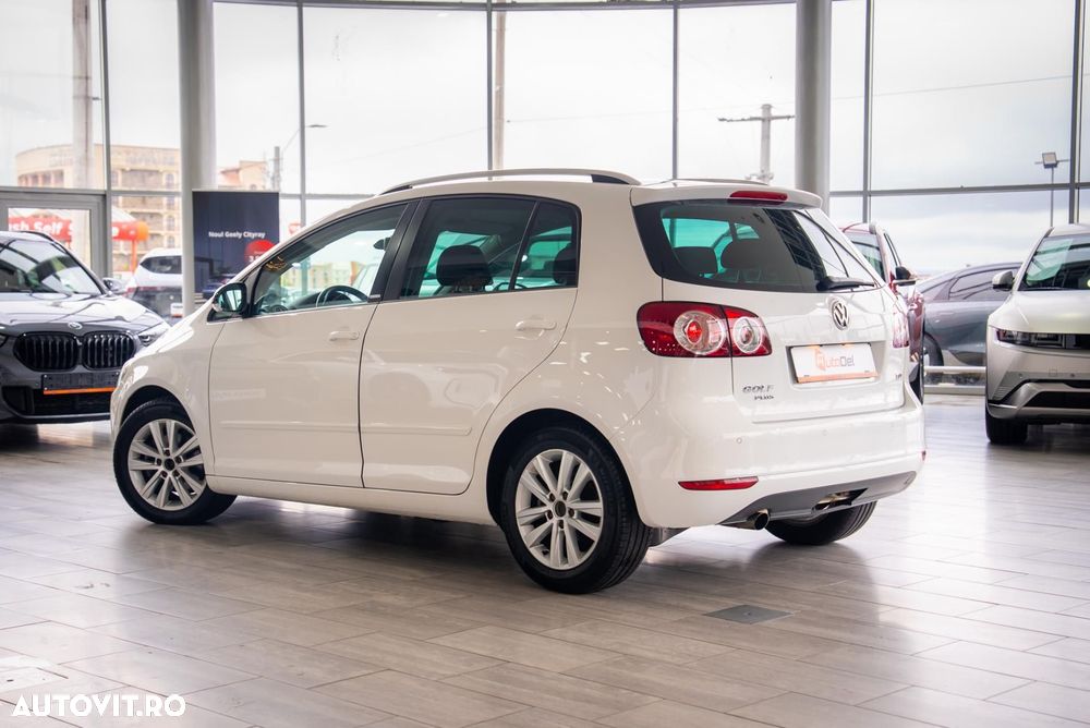Volkswagen Golf Plus 1.6 TDI DPF Style - 10