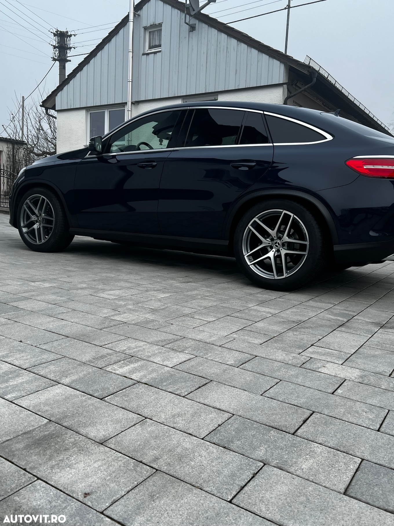 Mercedes-Benz GLE Coupe 350 d 4Matic 9G-TRONIC AMG Line - 3