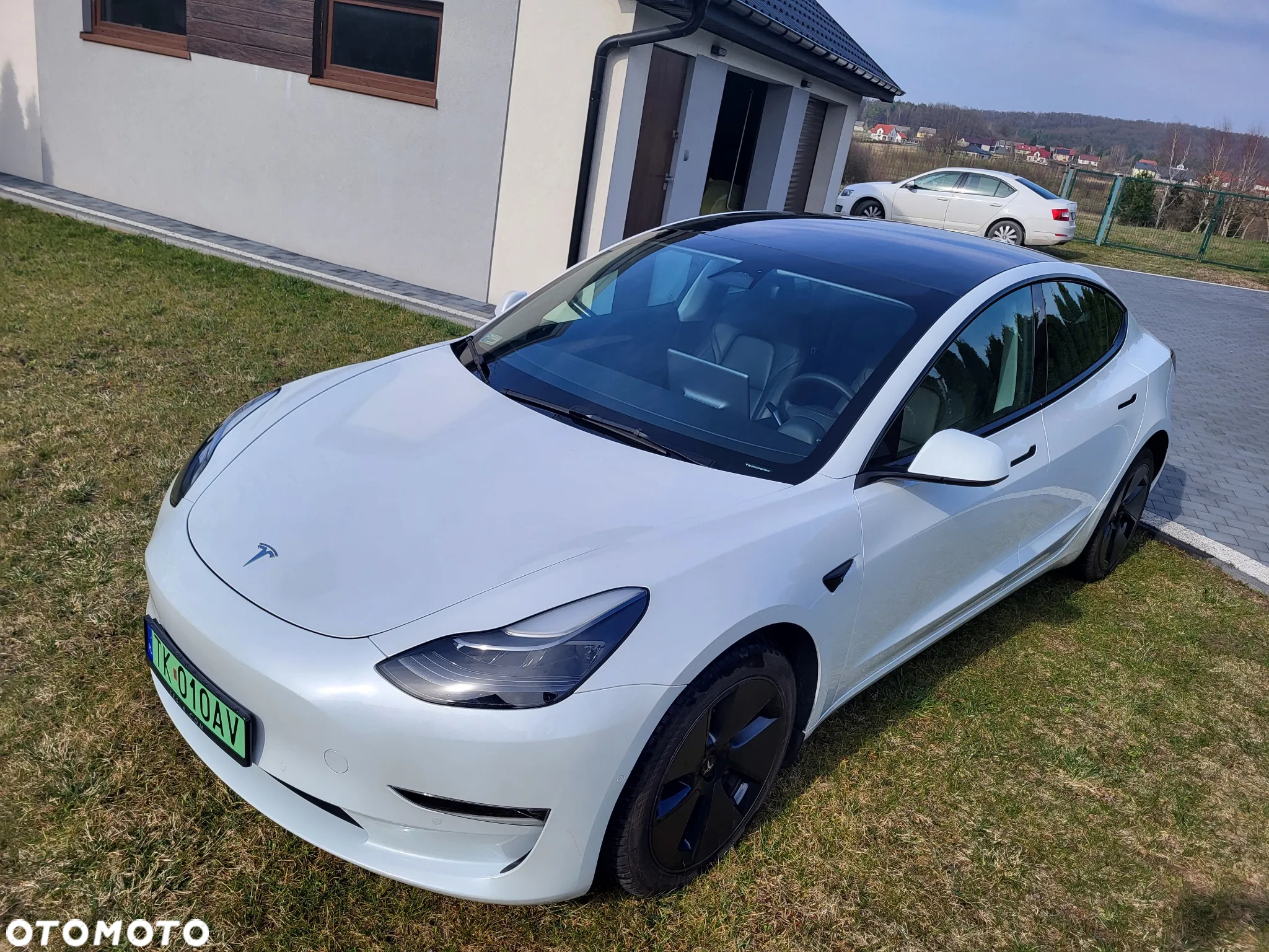 Tesla Model 3 - 6