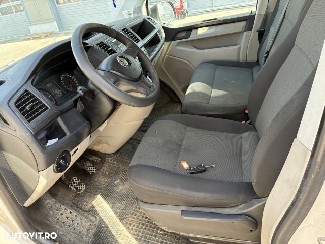 Volkswagen Transporter - 12