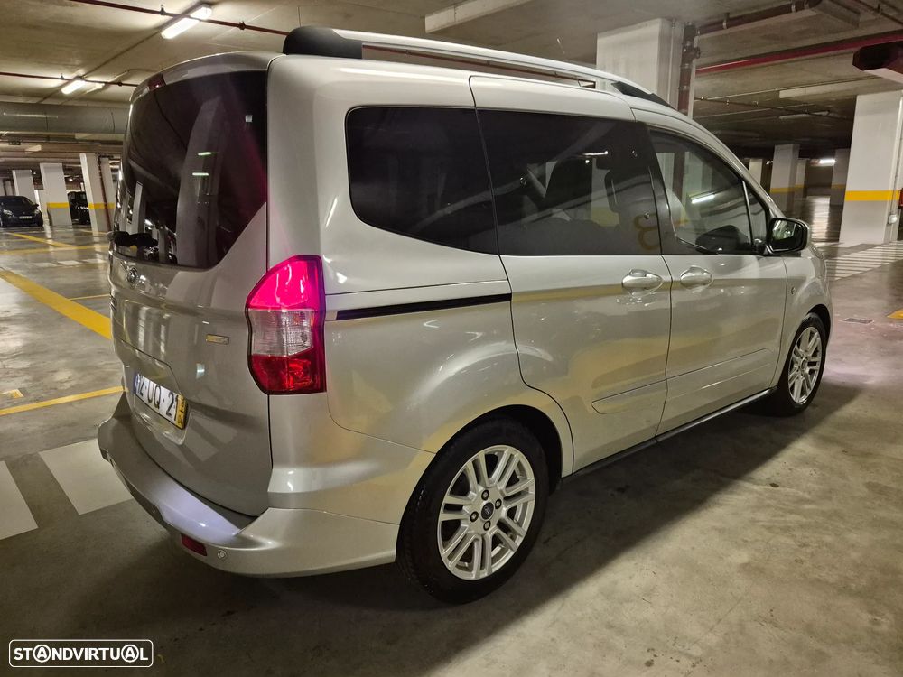 Ford Tourneo Courier 1.0 EcoBoost Titanium - 5