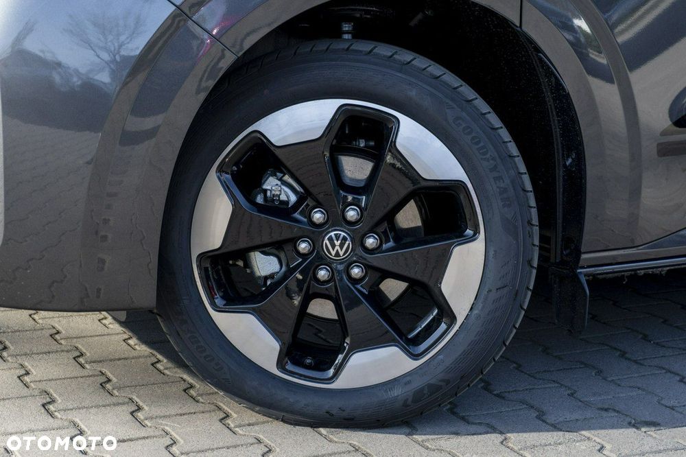 Volkswagen Caravelle - 9