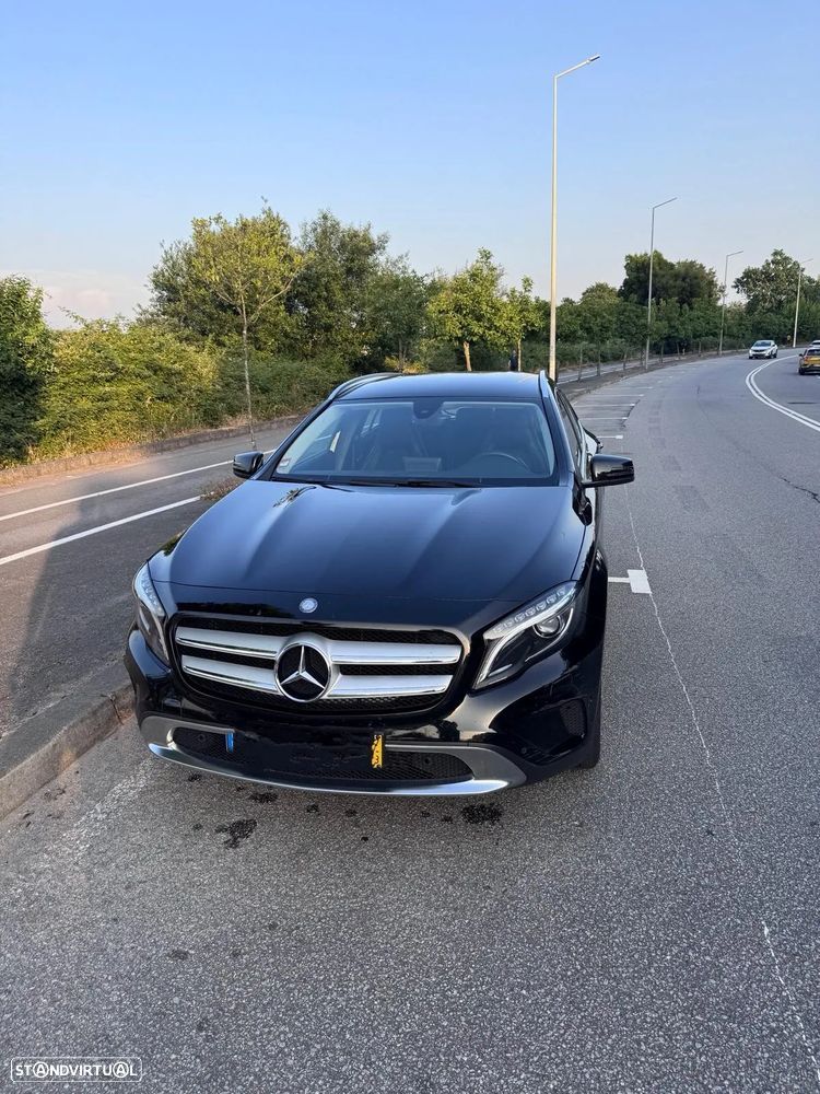 Mercedes-Benz GLA 200 d Aut. - 1