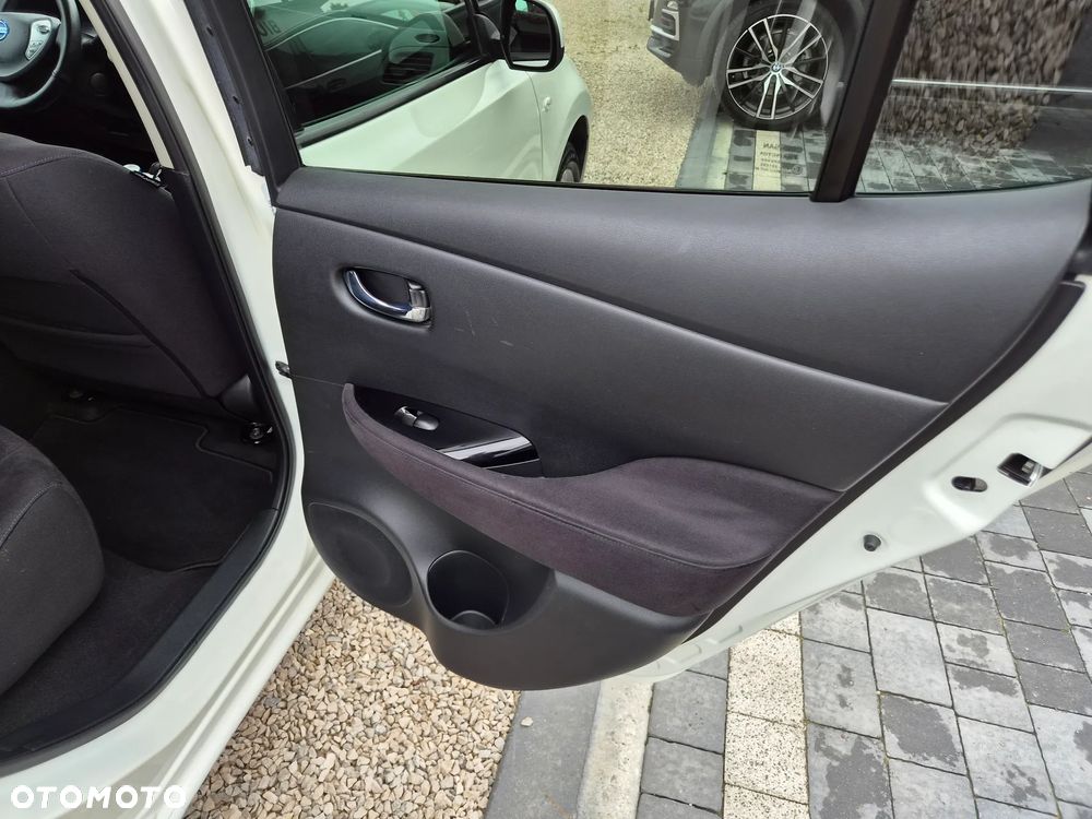 Nissan Leaf - 22