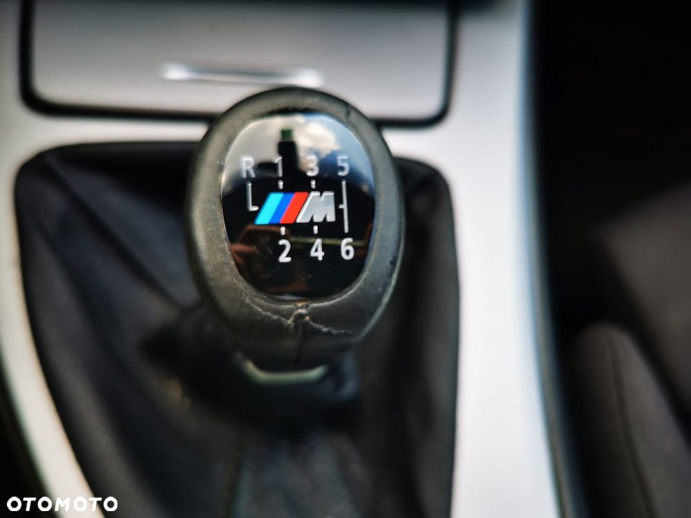 BMW Seria 3 320i - 8