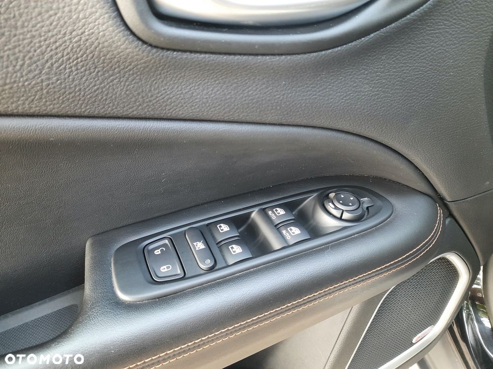 Jeep Compass 2.0 MJD Limited 4WD S&S - 26