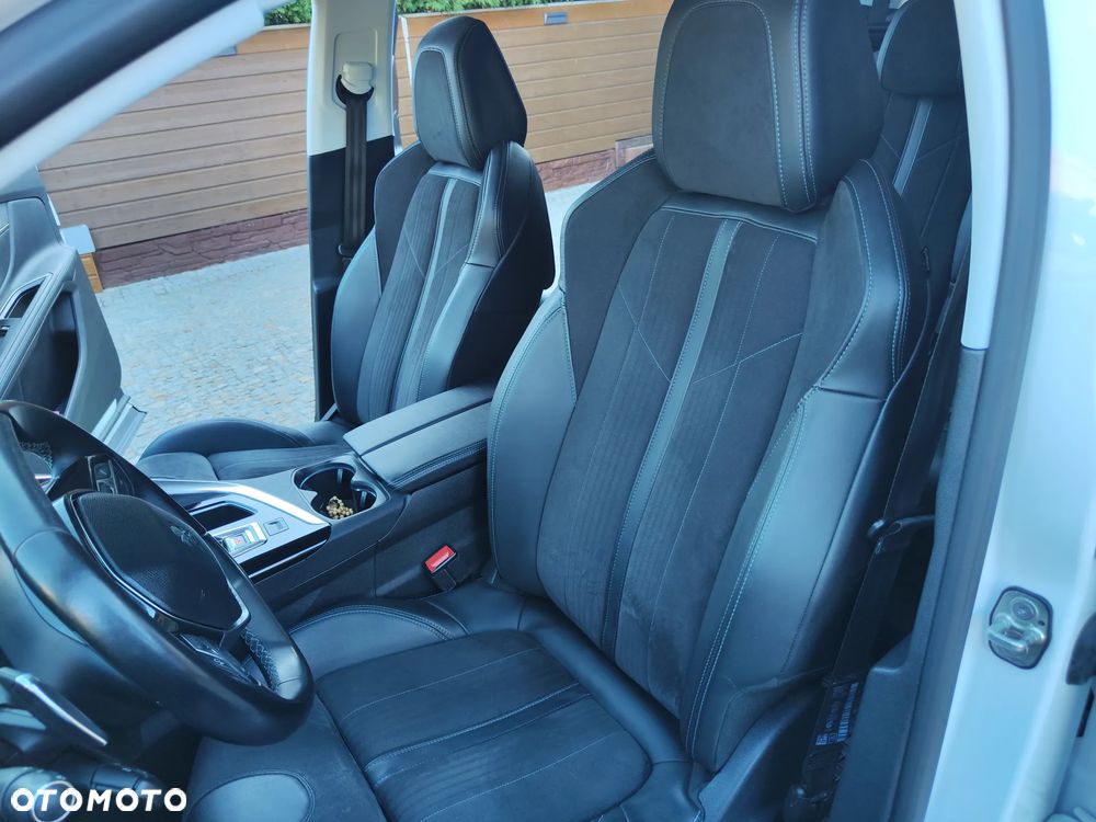 Peugeot 5008 - 10