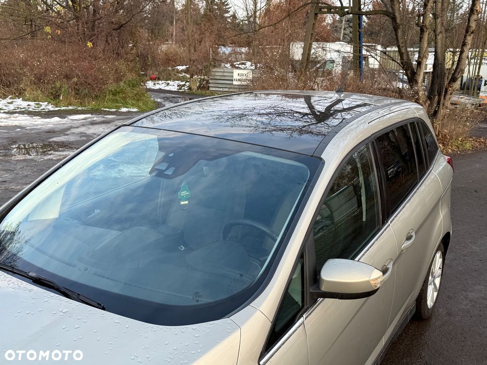 Ford Grand C-MAX - 9