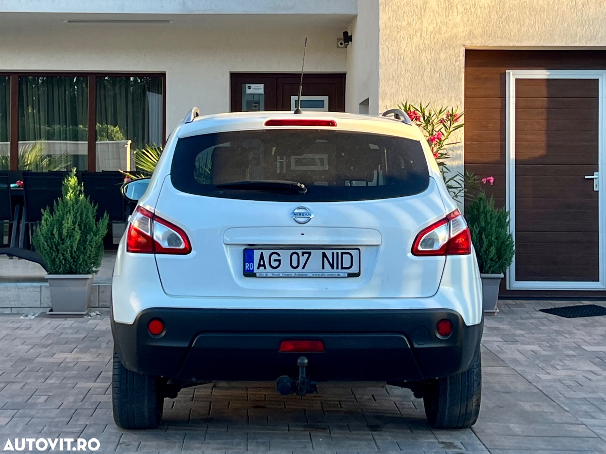 Nissan Qashqai 2.0 DCI 4 x 4 DPF Aut 360 - 10