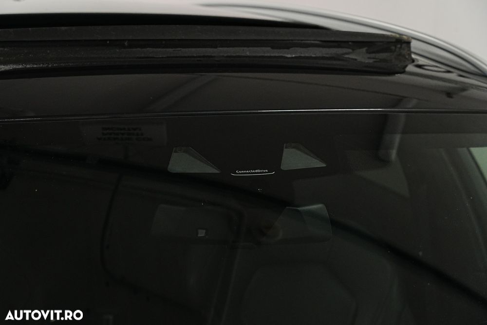 BMW Seria 5 520d Touring Aut. Sport Line - 22