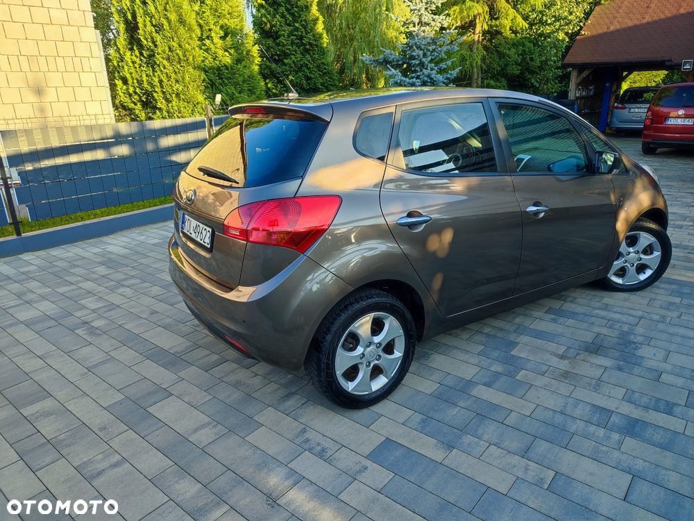 Kia Venga - 5
