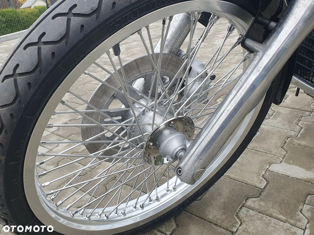 Suzuki Intruder - 35