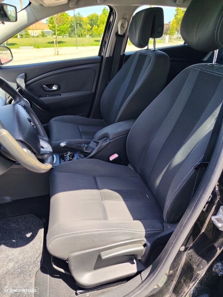 Renault Mégane 1.5 dCi Confort - 6