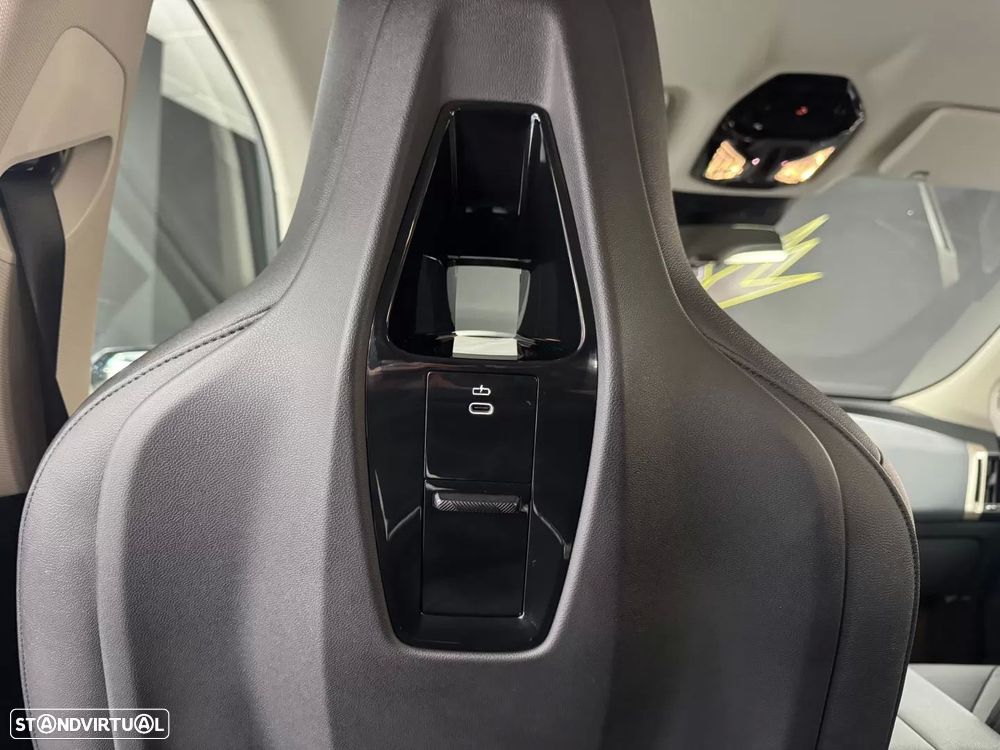 BMW iX xDrive 40 Pack Desportivo - 33