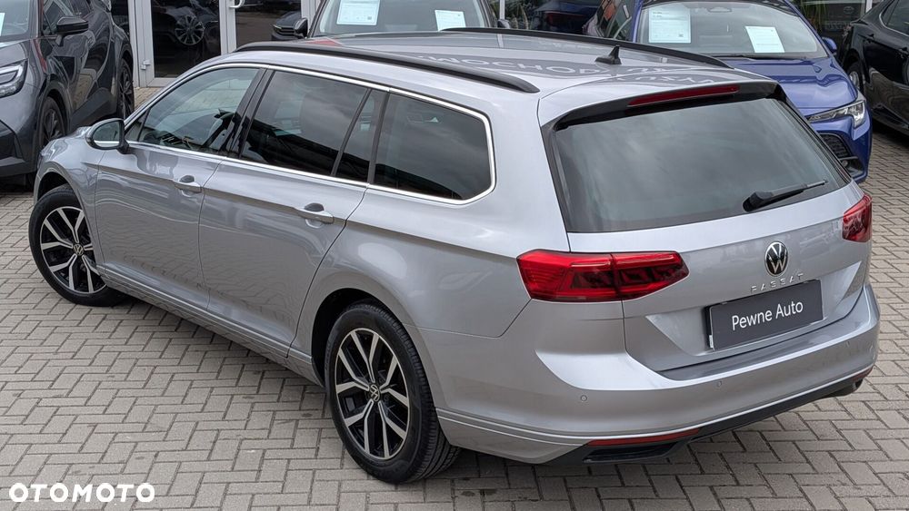 Volkswagen Passat - 15
