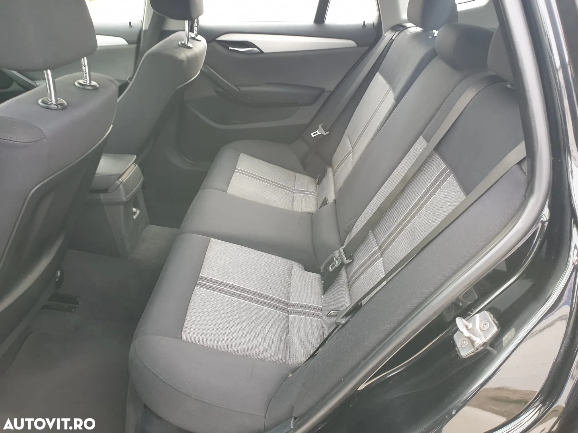 BMW X1 sDrive20d - 13