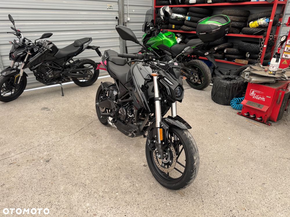 VOGE R125 - 1