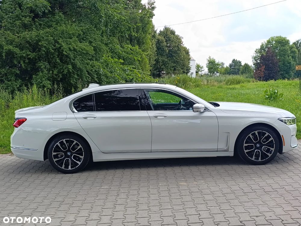 BMW Seria 7 740Li - 4