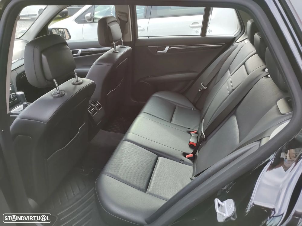 Mercedes-Benz C 180 - 15