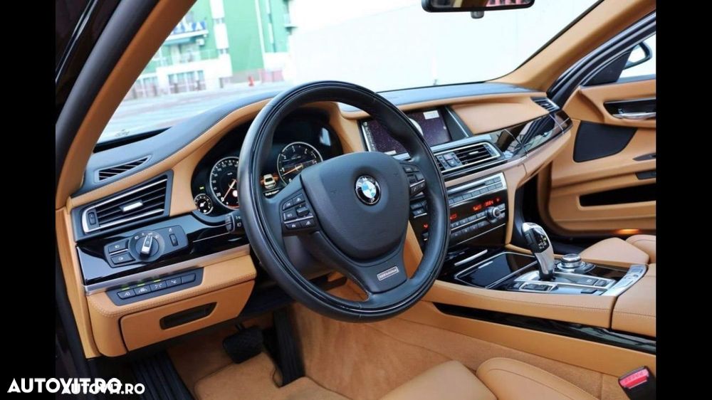 BMW Seria 7 730d - 11