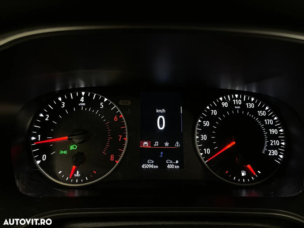 Renault Megane TCe 140 GPF Equilibre - 25