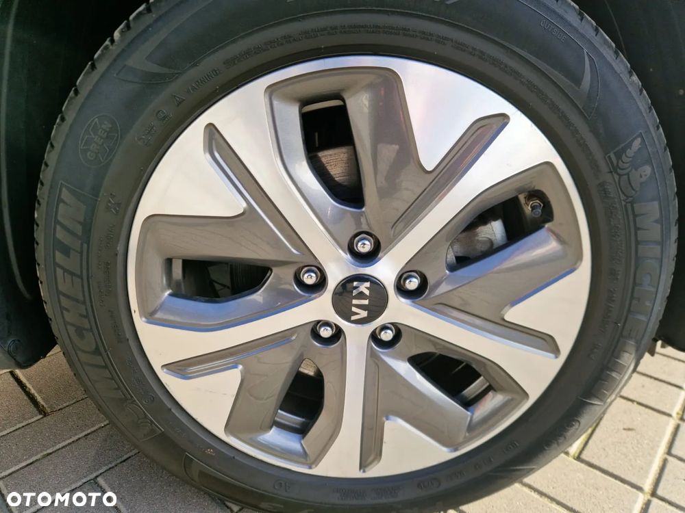 Kia Niro e-Niro 64kWh L - 25