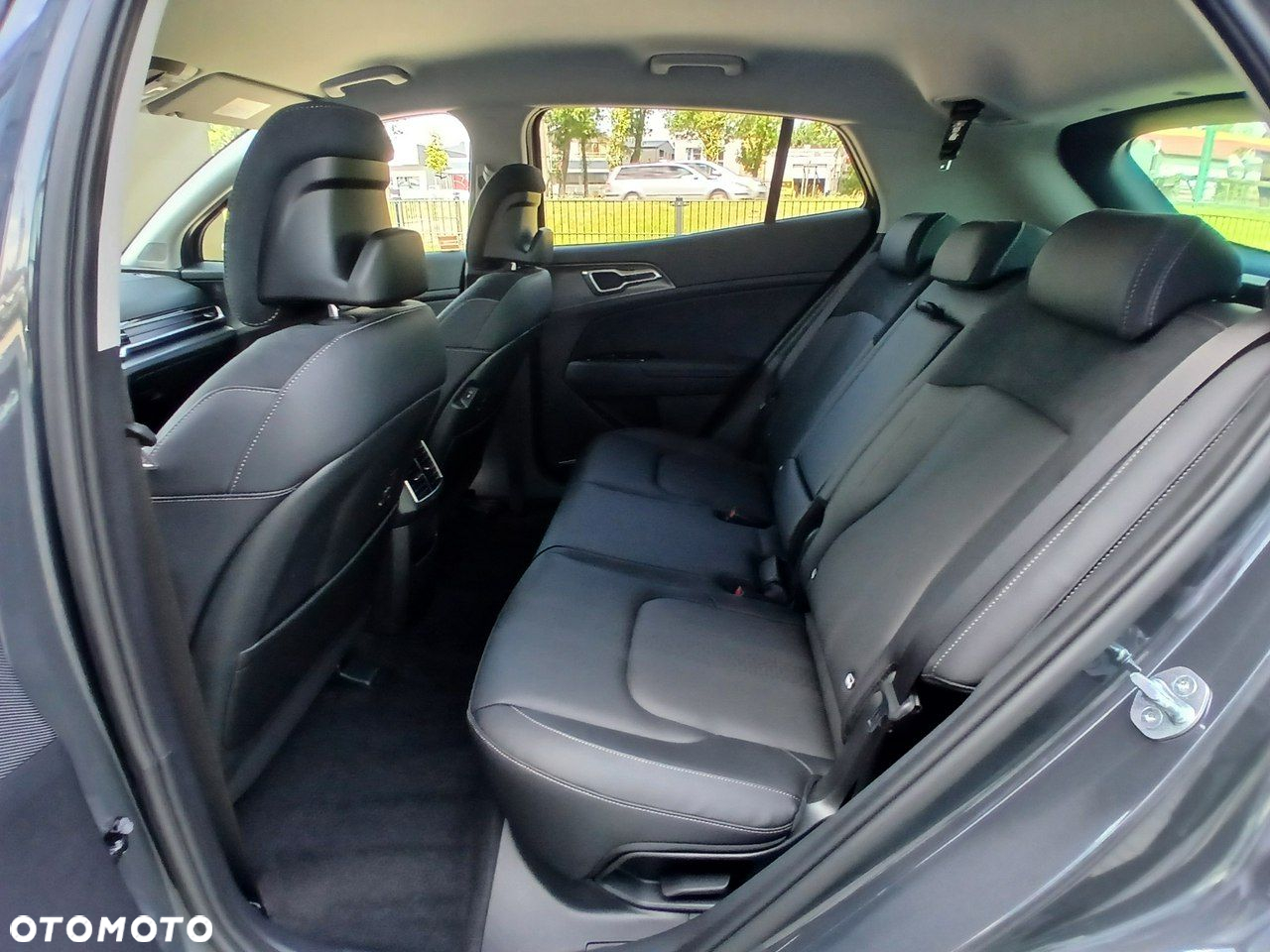 Kia Sportage - 16