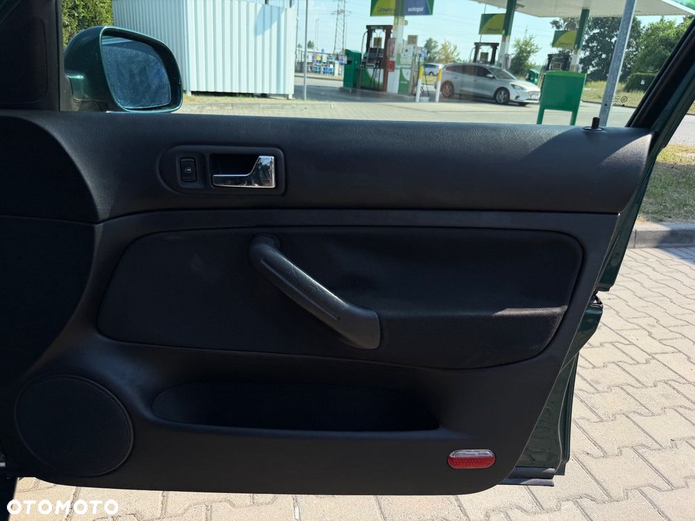 Volkswagen Golf - 24