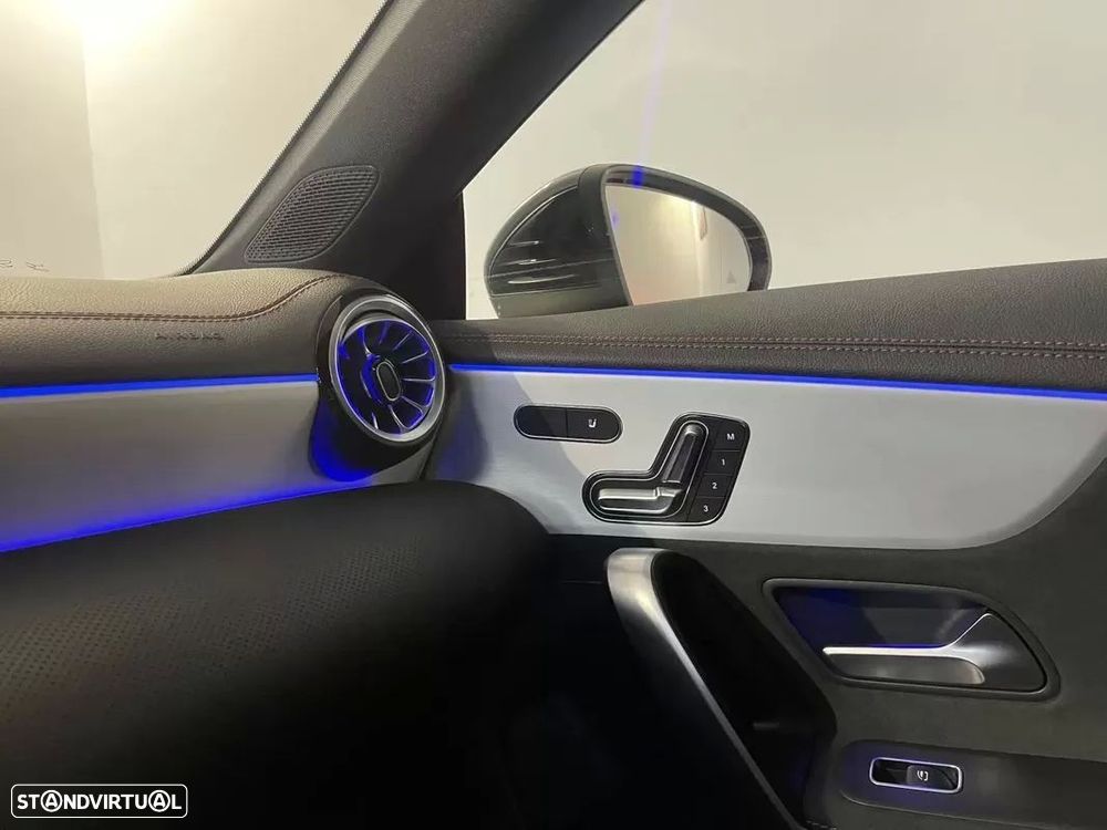 Mercedes-Benz CLA 250 e AMG Line — fotografia 39