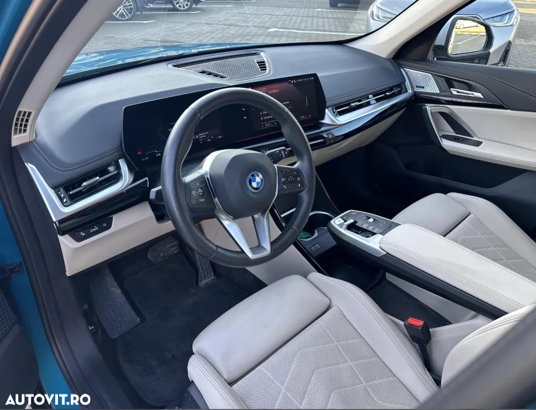 BMW iX1 xDrive30 - 8