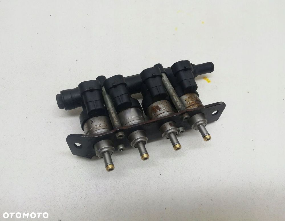 LISTWA WTRYSKOWA GAZU LPG 67R018502 - 1