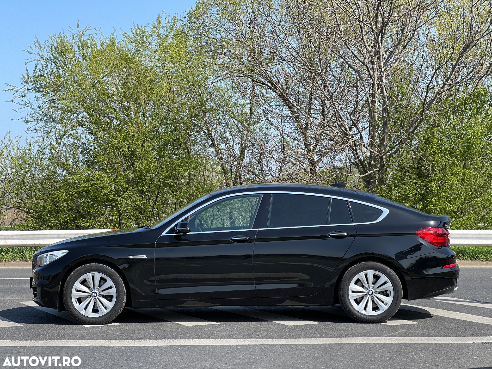 BMW Seria 5 530d xDrive Gran Turismo Aut. - 6