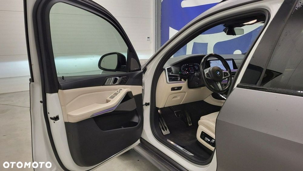 BMW X7 M50i sport - 11