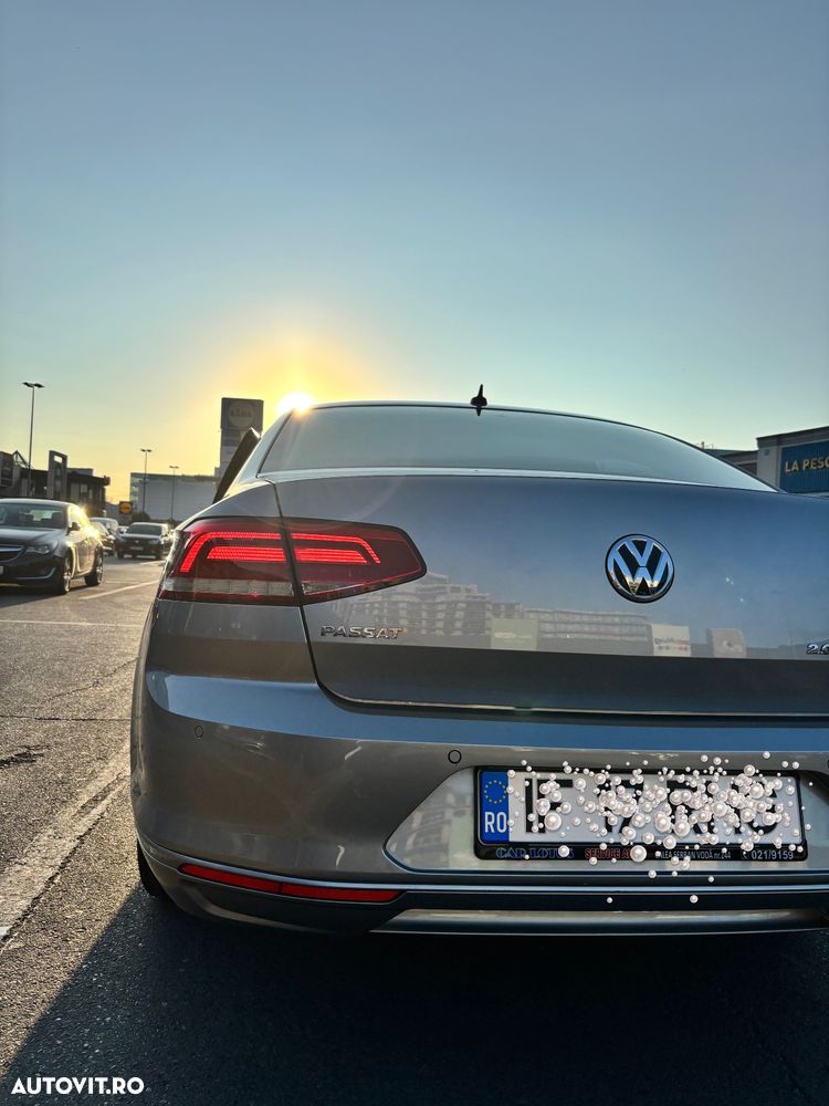 Volkswagen Passat 2.0 TDI (BlueMotion Technology) DSG Comfortline - 4