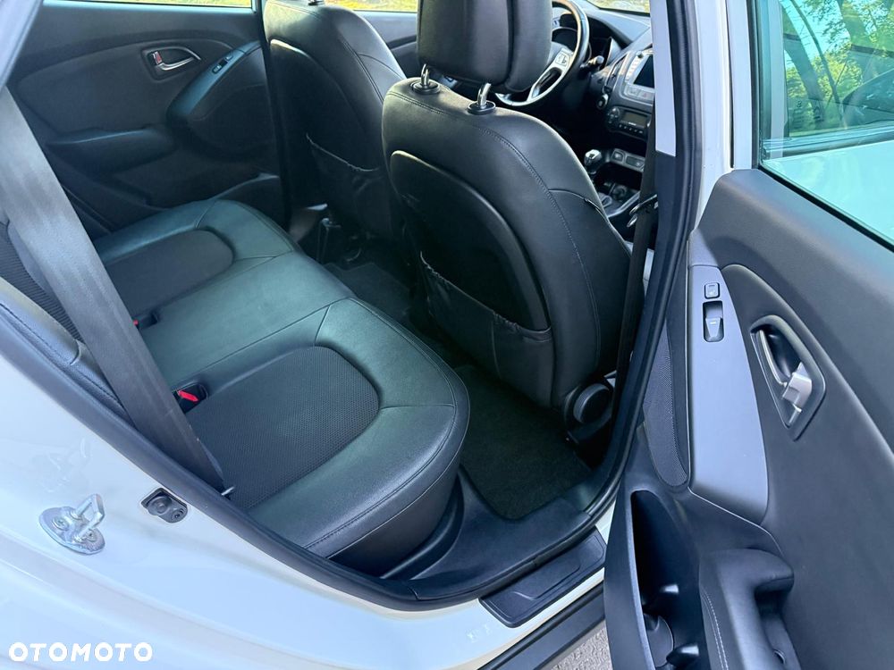 Hyundai ix35 1.6 2WD blue Trend - 17