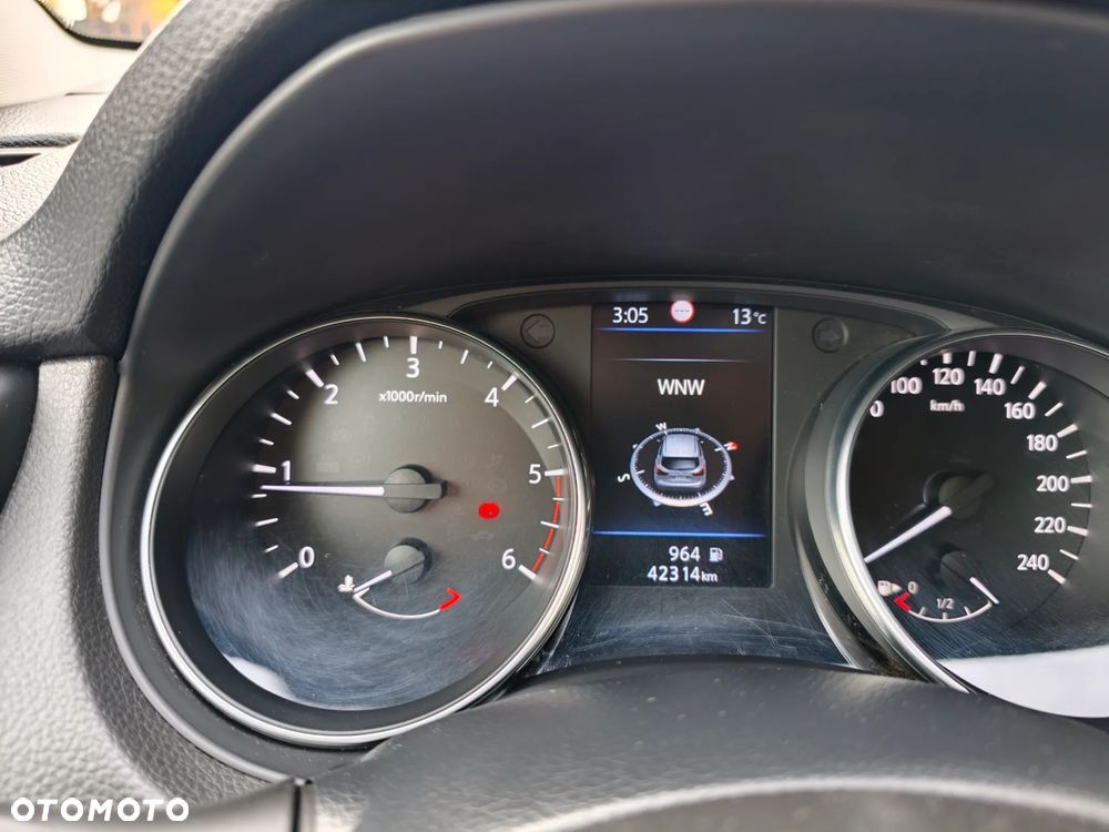 Nissan Qashqai 1.5 dCi N-Connecta - 23