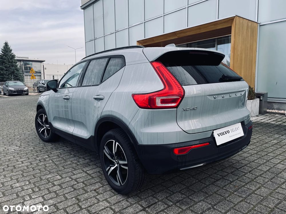 Volvo XC 40 - 6