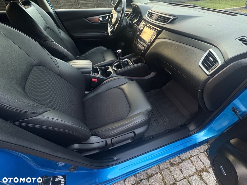 Nissan Qashqai 1.6 DIG-T TEKNA+ - 22