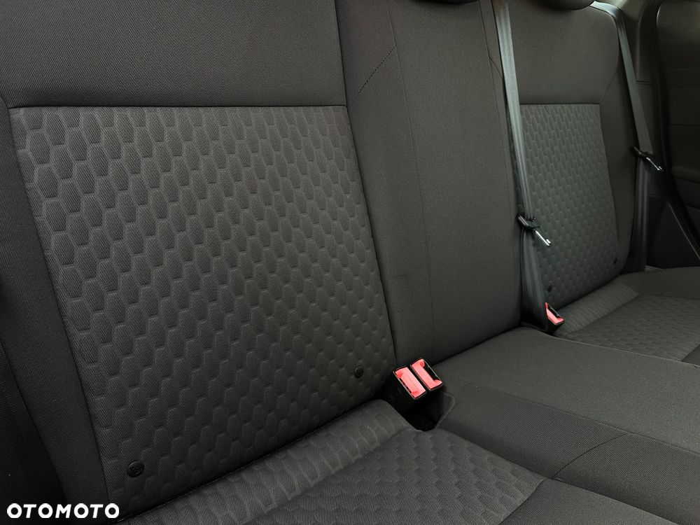 Ford Focus 1.6 EcoBoost Edition - 17