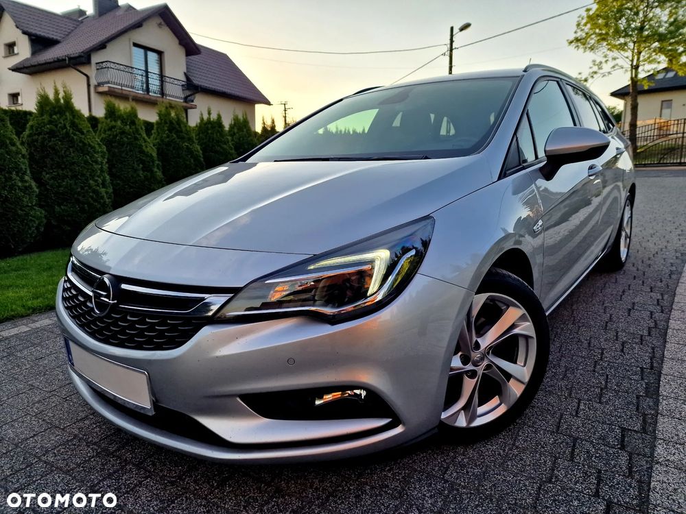 Opel Astra 1.6 CDTI Elite - 1
