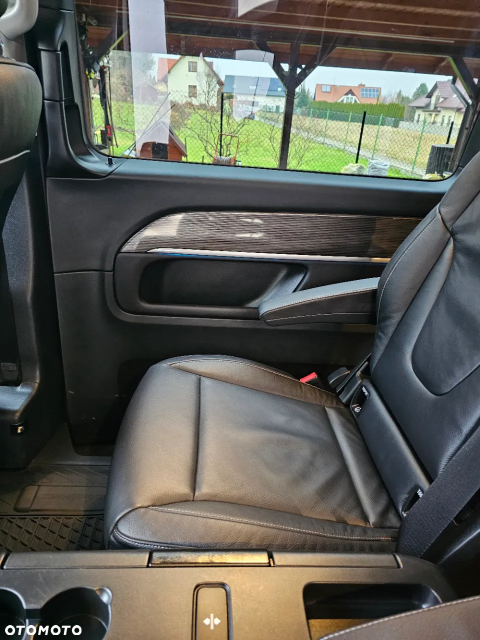 Mercedes-Benz Klasa V 250 d 4-Matic Avantgarde 9G-Tronic - 14