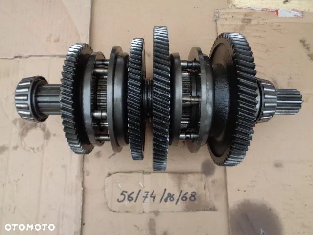 Wałek zębaty 56/74/86/68 Case 5130 - 1