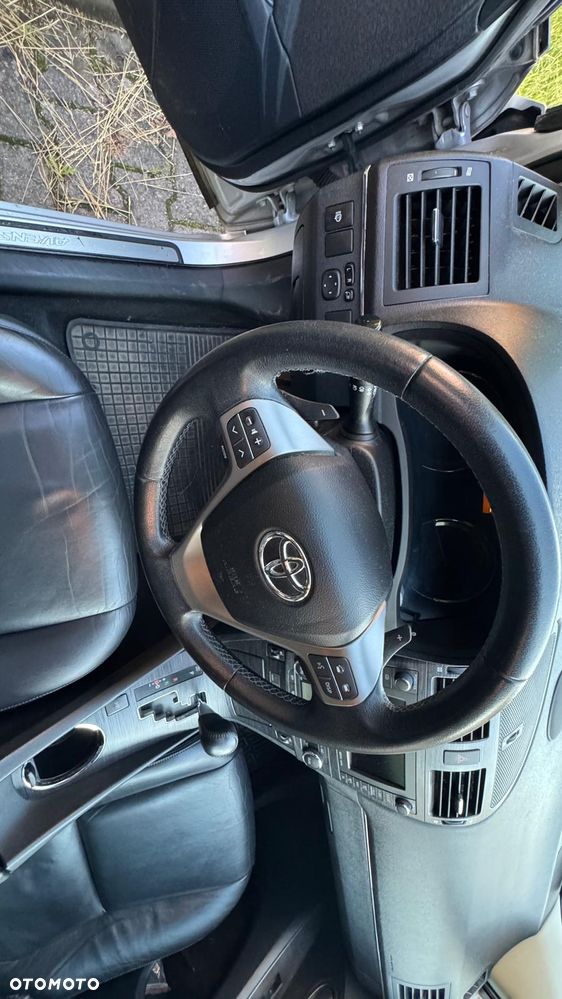 Toyota Avensis 2.0 Prestige MS - 37